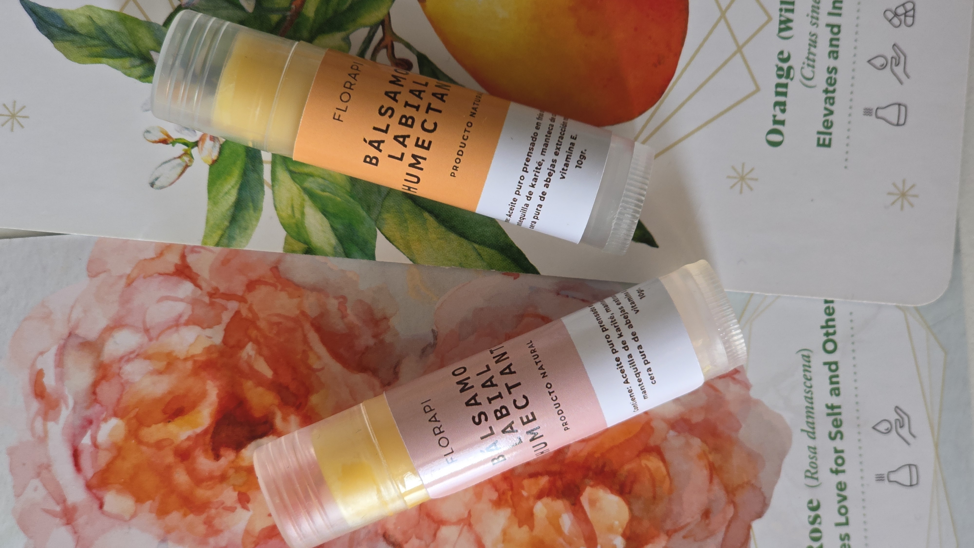 Bálsamos labiales de cacao y cacao naranja