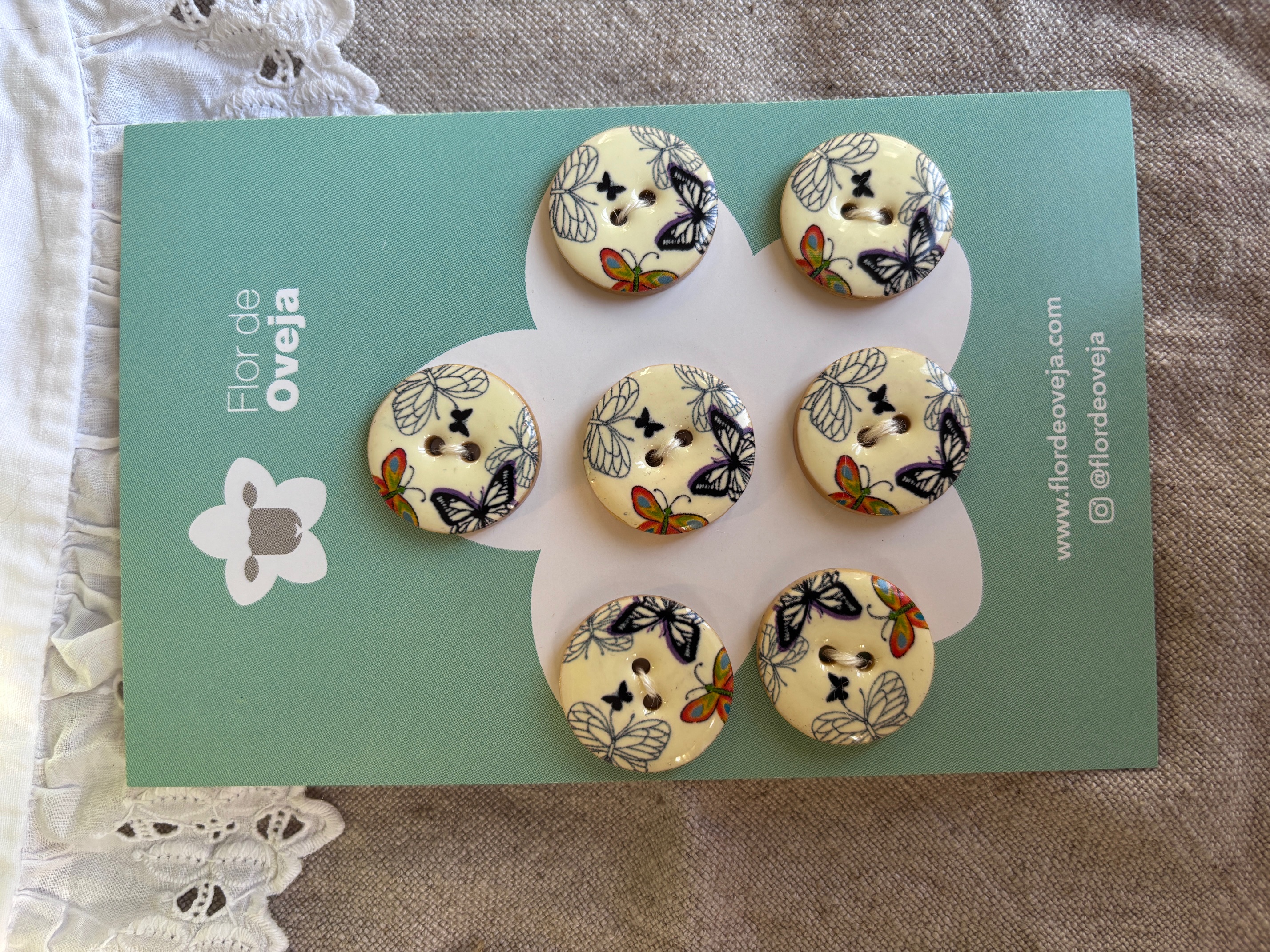 Set de 7 Botones Cerámica Mariposas 24 mm