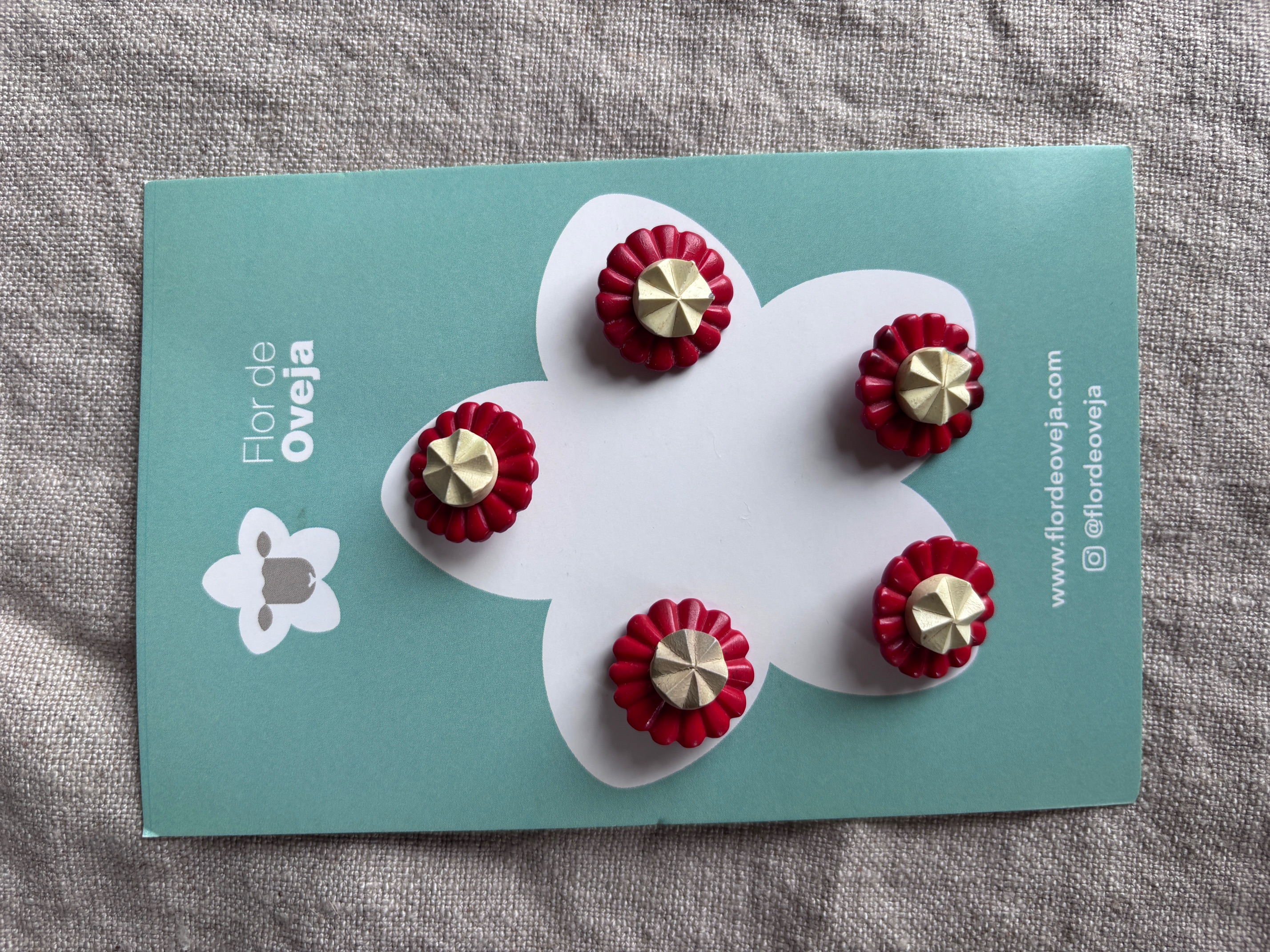 Set de 5 botones 20 mm vintage rojo con blanco