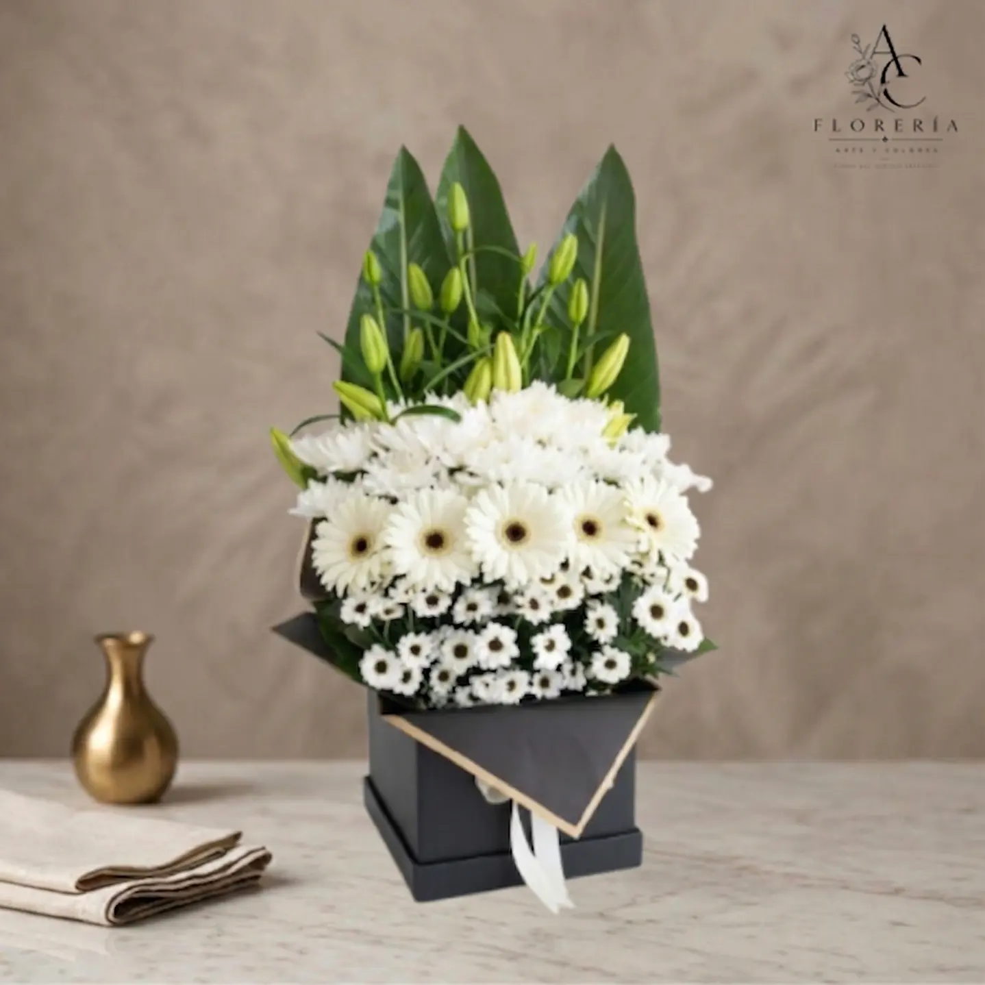 Arreglo Condolencias con Gerberas Blancas