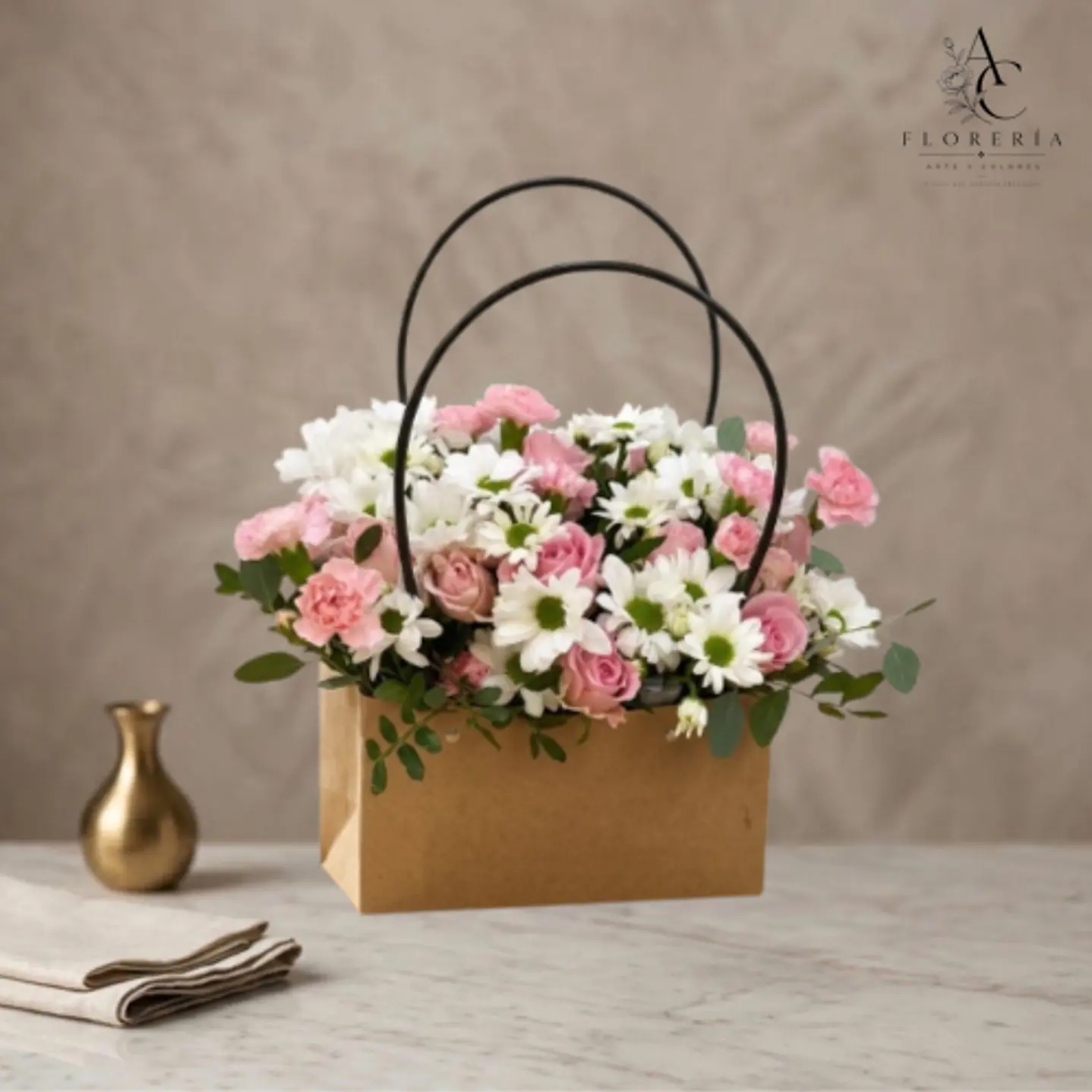 Cartera margaritas, claveles y rosas