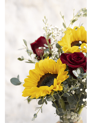 Ramo de Girasoles y Rosas