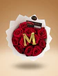 Ramo con Inicial Dorada y 12 Rosas Naturales - Miniatura 2