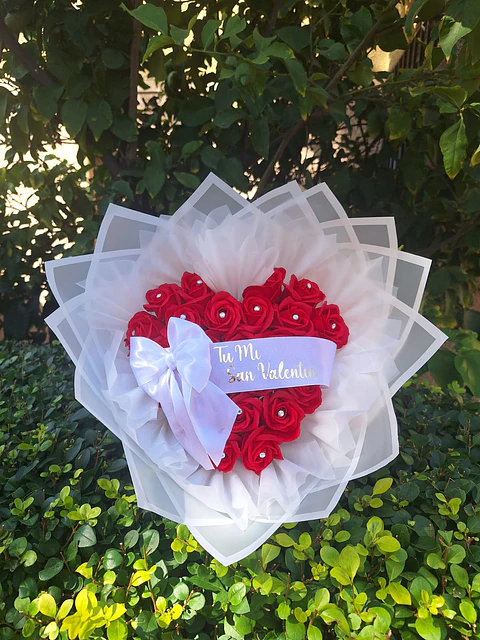 Promesa de Amor con 24 Rosas eternas