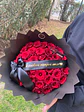 Ramo de rosas naturales con mensaje personalizado  - Miniatura 1