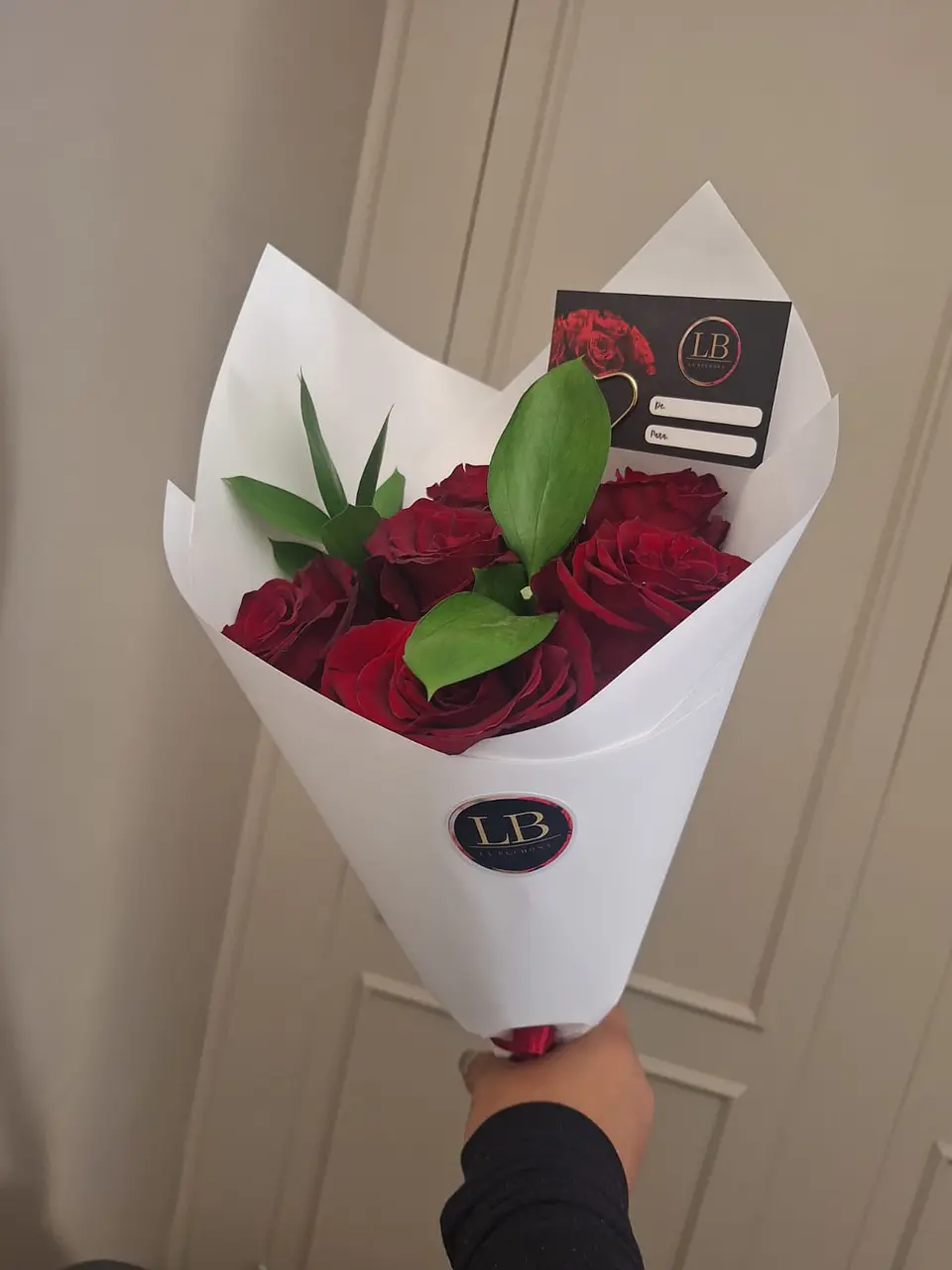 Ramo de 6 Rosas Naturales / Rosas que hablan por ti  1