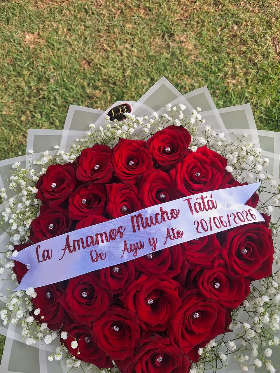 Ramo 25 rosas naturales con mensaje personalizado 3