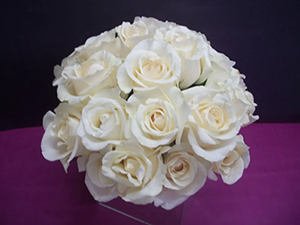 Ramo de Novia Redondo de Rosas 3