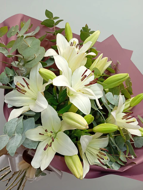 Ramo Liliums Blancos Grande