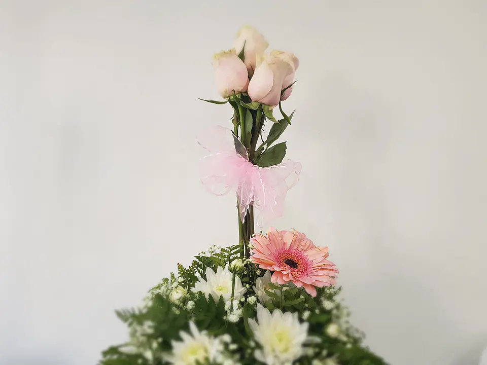 Arreglo Floral 4 Rosas  3