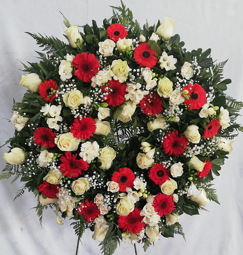 Corona de Gerberas Rojas y Rosas