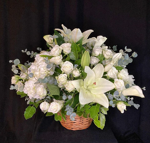 Canasto de Mini Rosas y flores