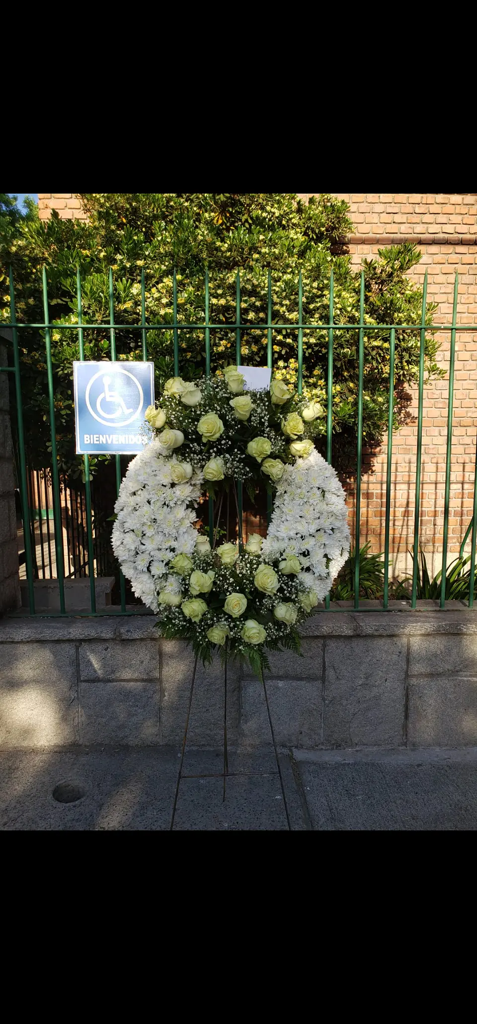 Corona de Rosas Blancas 1