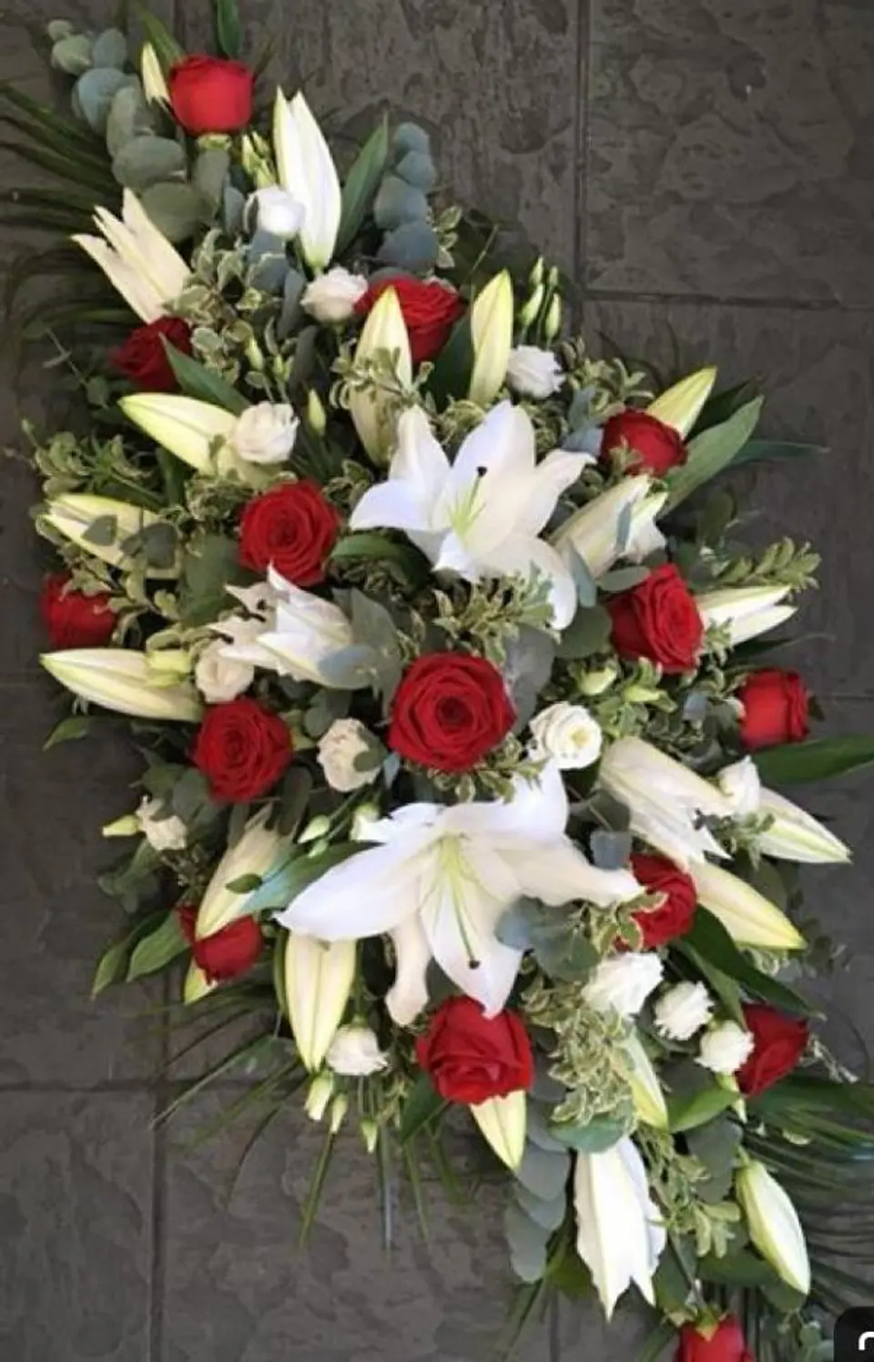 Cojín de Rosas Rojas 1