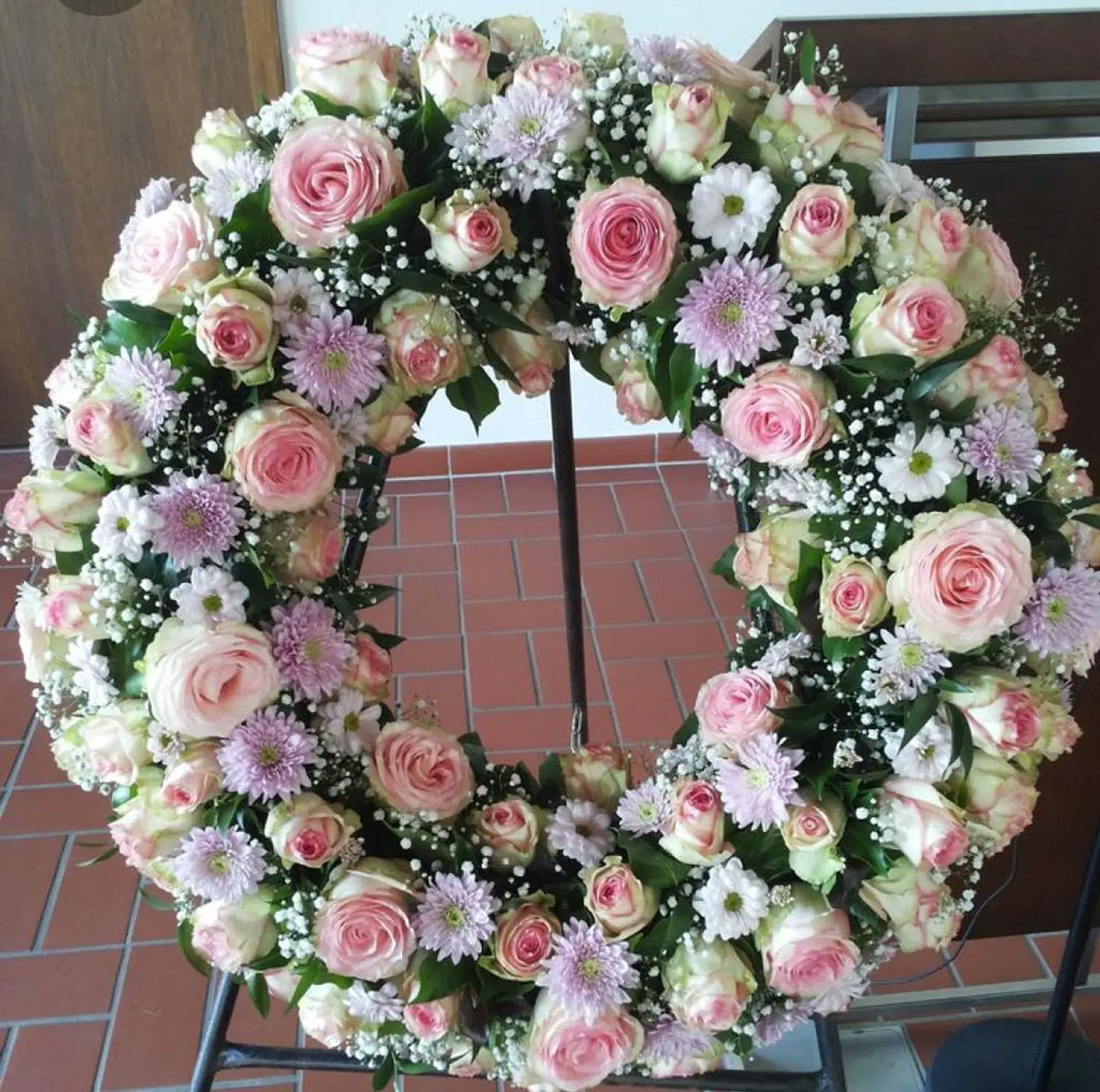 Ovalo de Rosas Ecuatorianas Multicolor 1