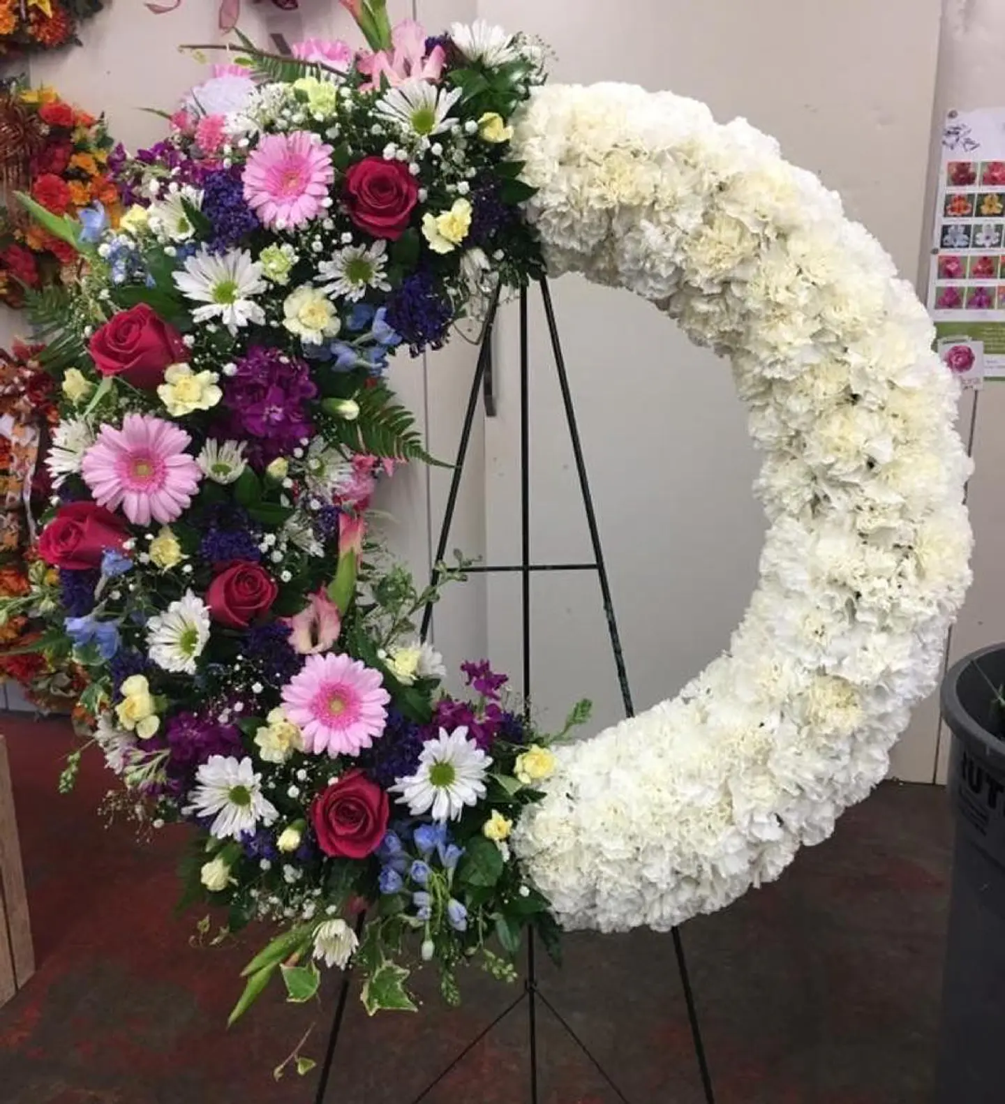 Ovalo Fúnebre Primaveral 1