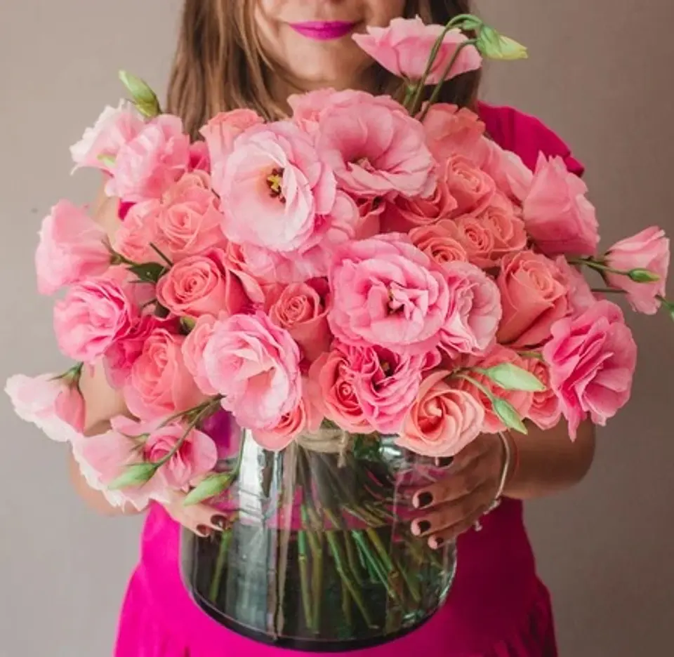 Rose Cloud - 50 rosas con lisianthus 1