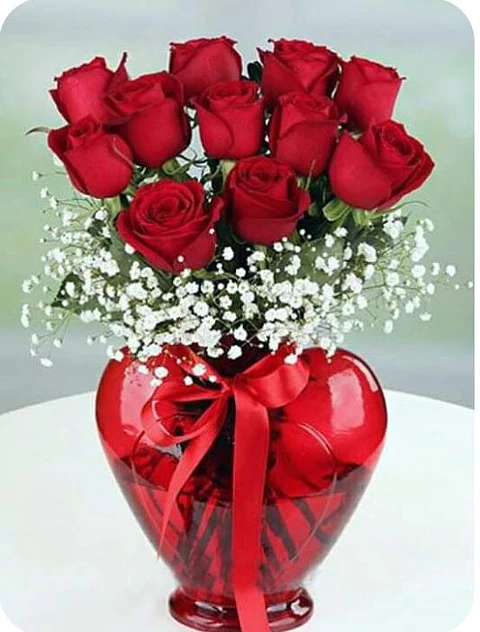 Florero de 18 Rosas Ecuatorianas