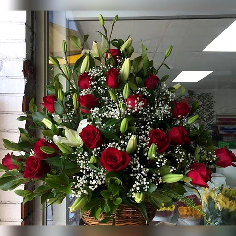 Arrimo de Rosas Rojas