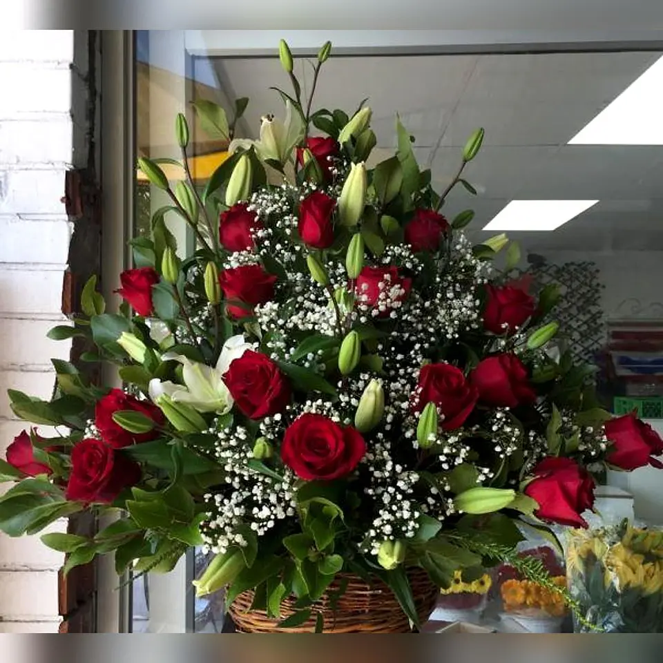Arrimo de Rosas Rojas 1