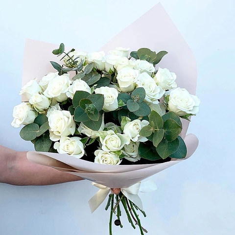Ramo de Mini Rosas Blancas