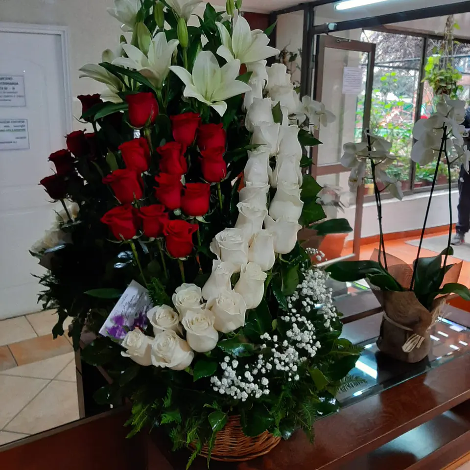 Arrimo de Rosas Funebre 1