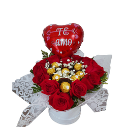 Box de 12 Rosas más bombones y globo amor