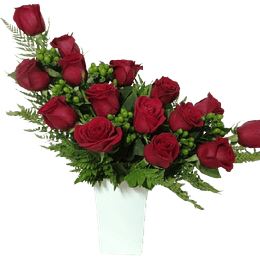 Arreglo Floral 15 Rosas | Amor Innovador 