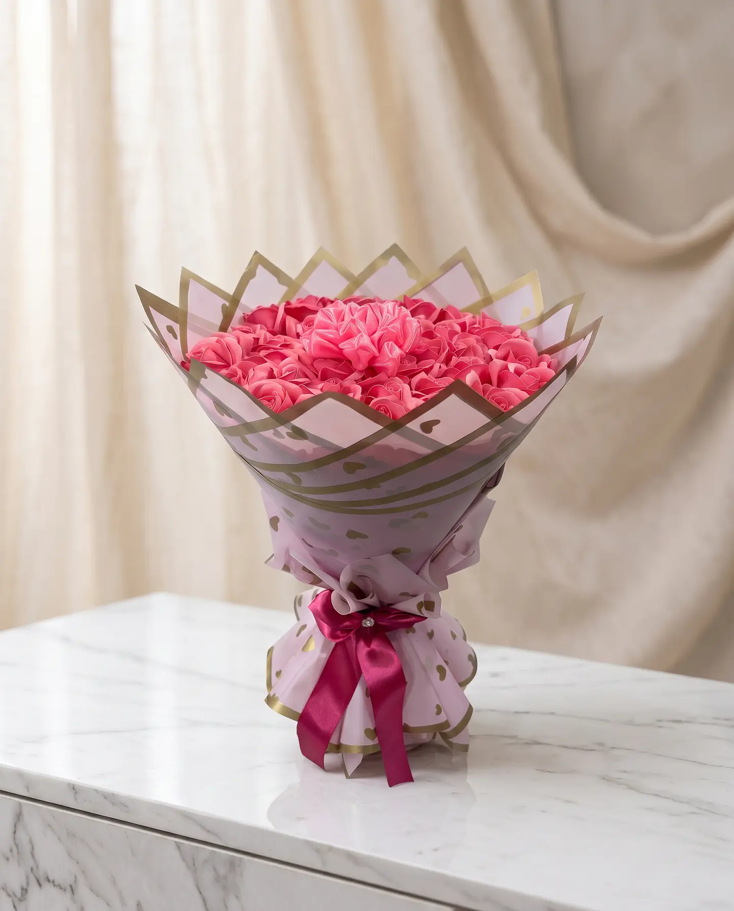 Ramo Eterno Aurora Radiante: 36 Rosas de Jabón + Flor Eterna Central 2