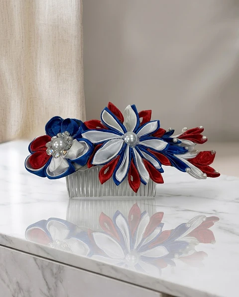 Tocado de Cueca "Estrella Tricolor": Peineta Floral Patria en Cinta
