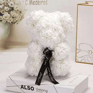 Teddy Blanco con Rosas Artificiales