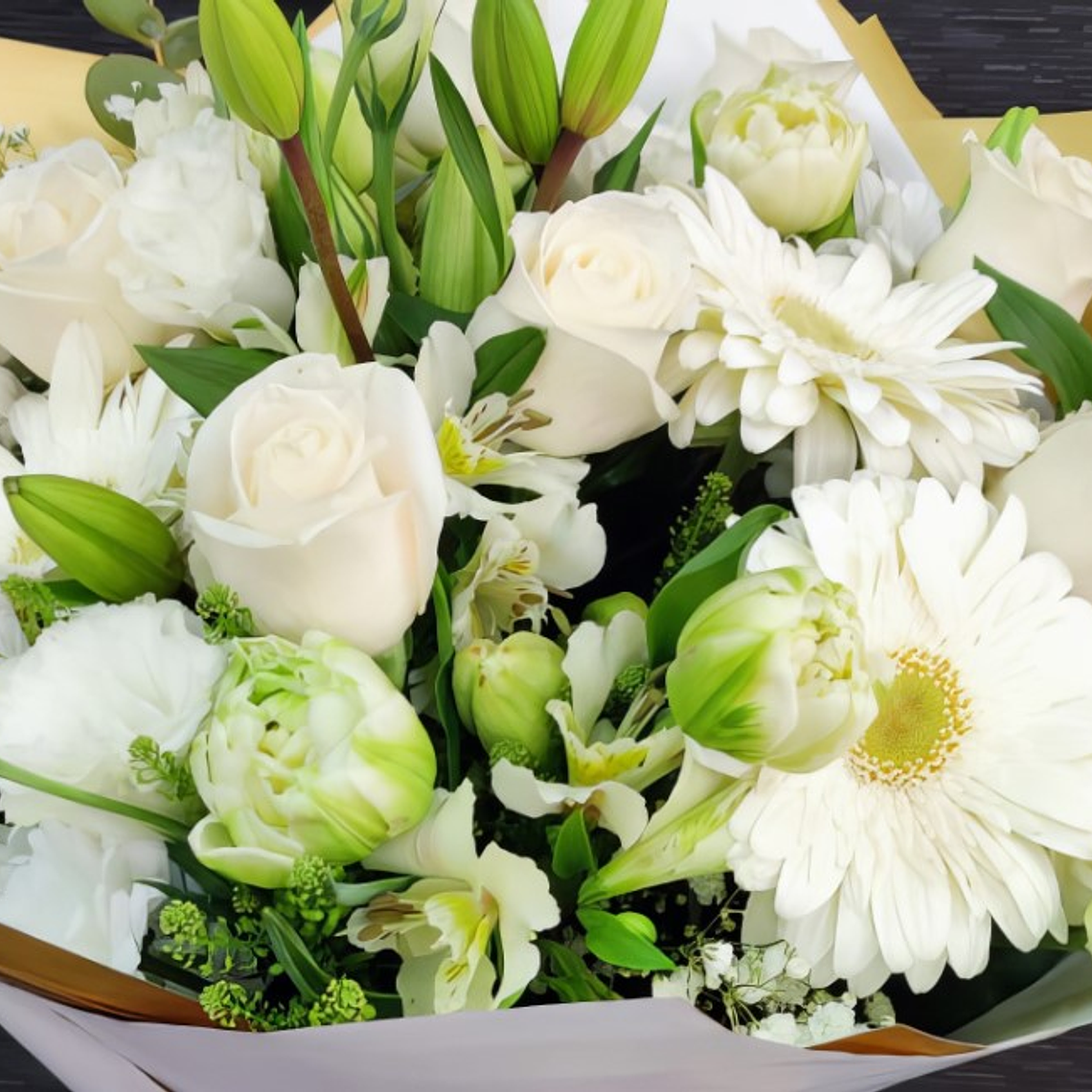 Ramo Elegante de Rosas Blancas, Lirios y Gerberas 2