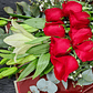 Ramo de Rosas Rojas, Lirios y Ferrero Rocher – Pasión y Dulzura - thumbnail 2