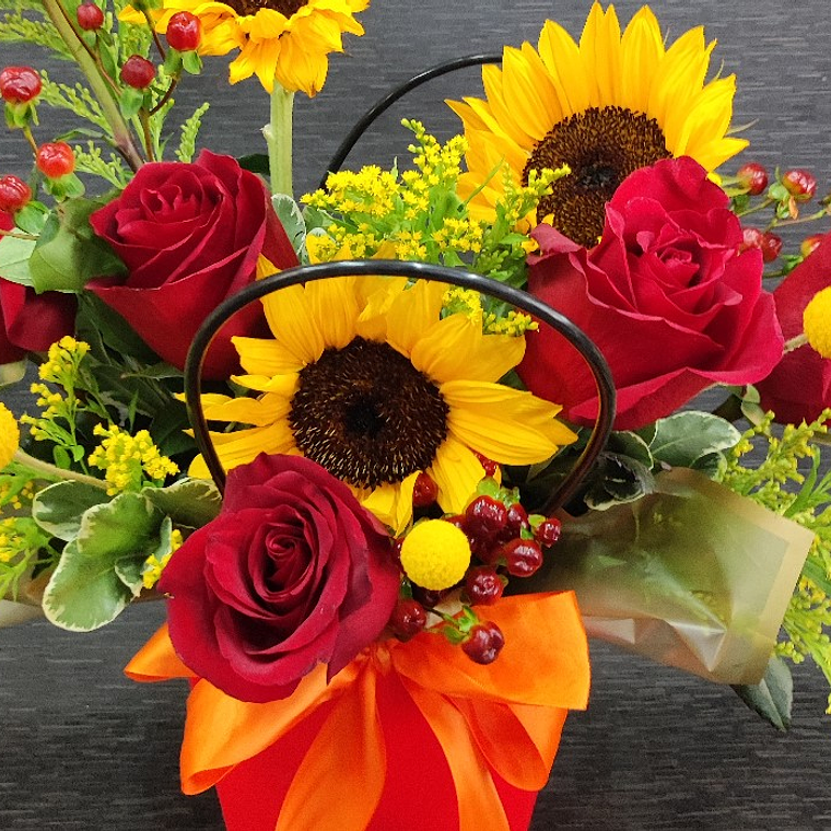 Cartera Floral de Rosas Rojas y Girasoles 2