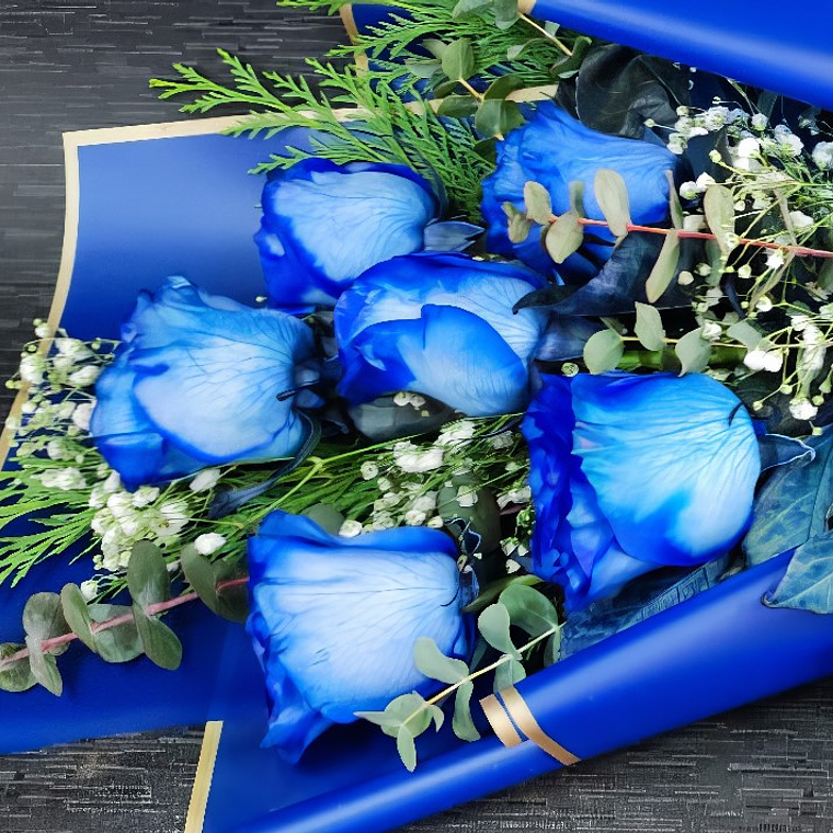 Oferta Única: Ramo 6 Rosas Azules + Ferrero Rocher 2