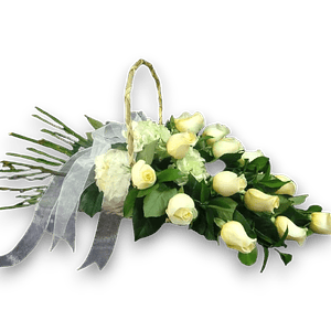 Cesta con 15 Rosas Blancas
