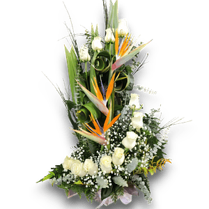 Arreglo Floral Espiral: Rosas y Aves del Paraíso