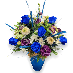Florero de Condolencias con Rosas Azules y Flores Blancas