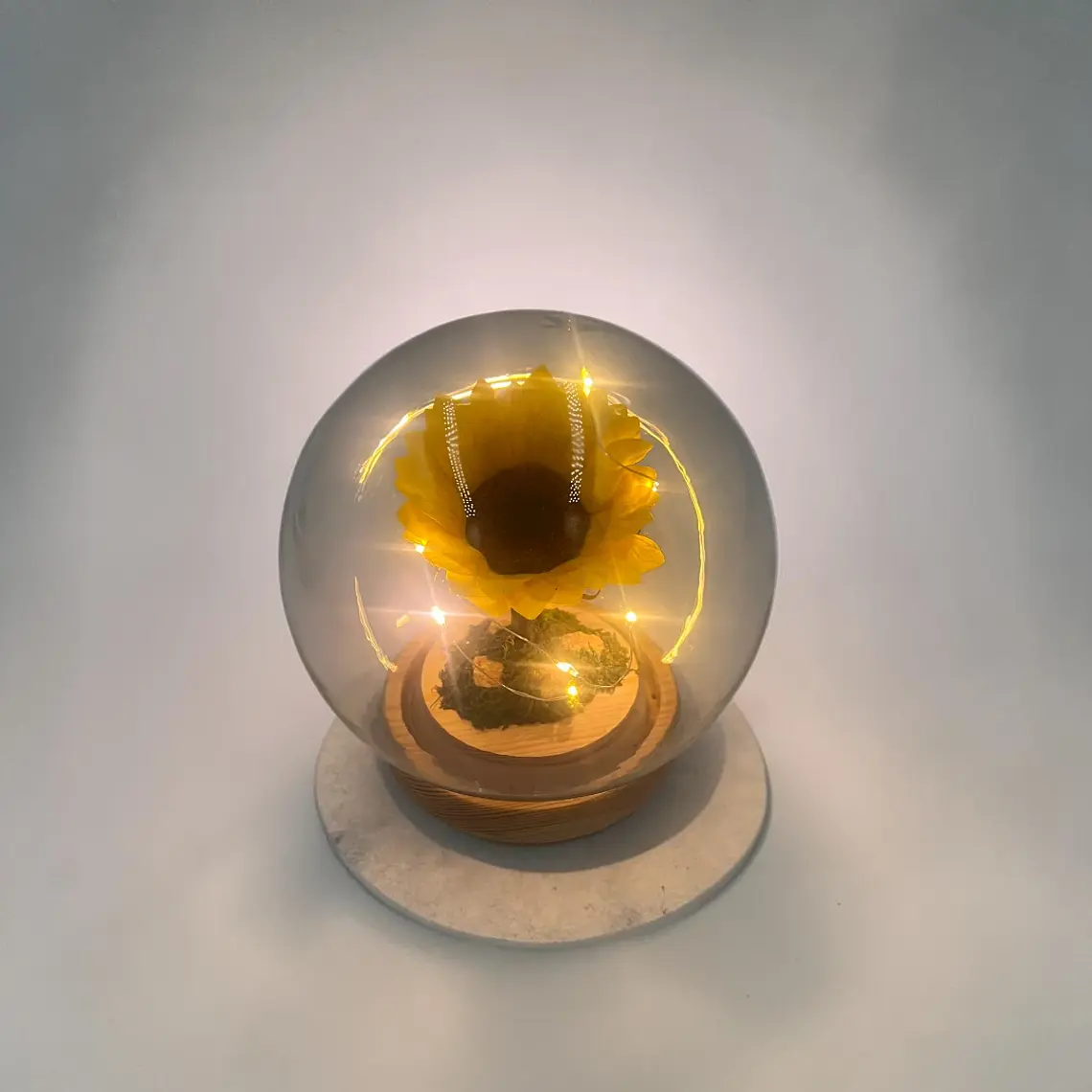 Mini Girasol en Esfera de Cristal con Luces LED 2
