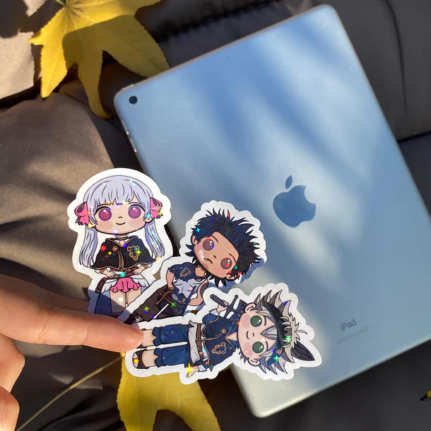 STICKER HOLOGRÁFICO | BLACK CLOVER