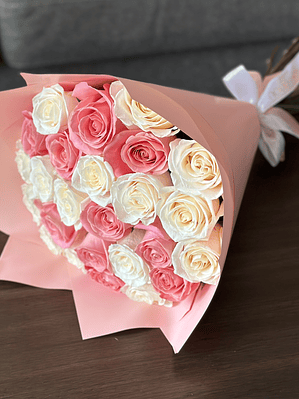 Ramo 24 rosas mixto
