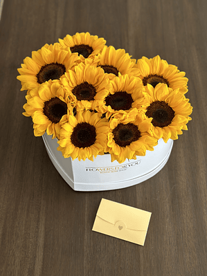 Box corazón girasoles