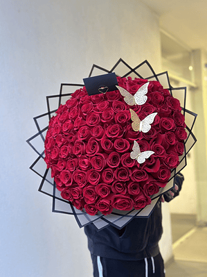 Ramo 100 rosas