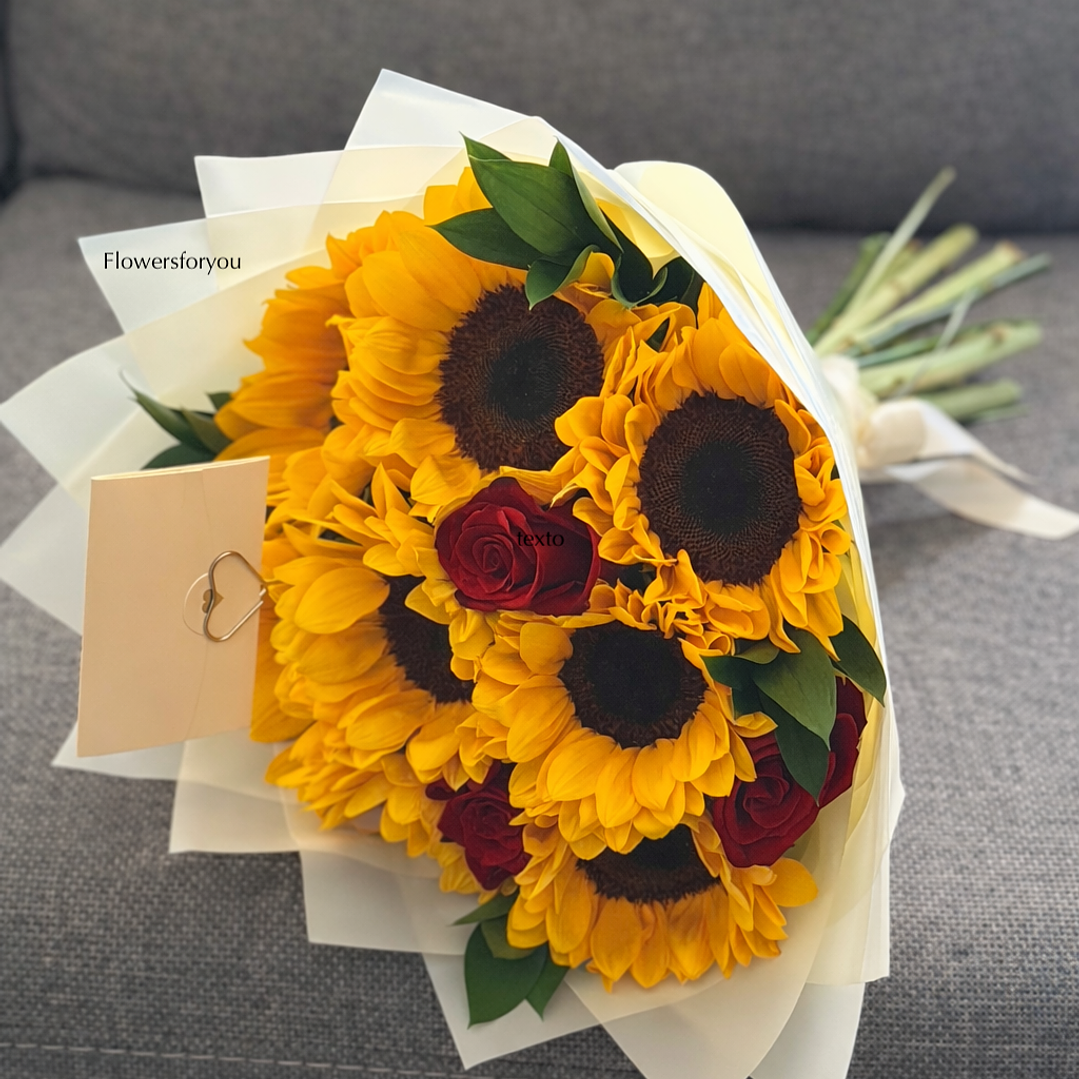 Ramo Mixto de Girasoles y Rosas 1