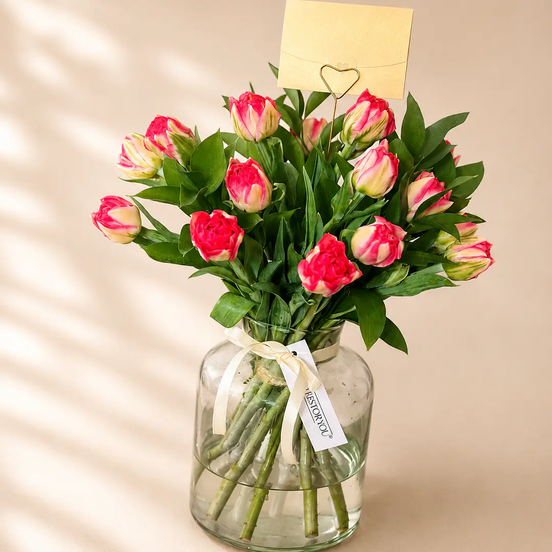 Tulipanes en florero 1