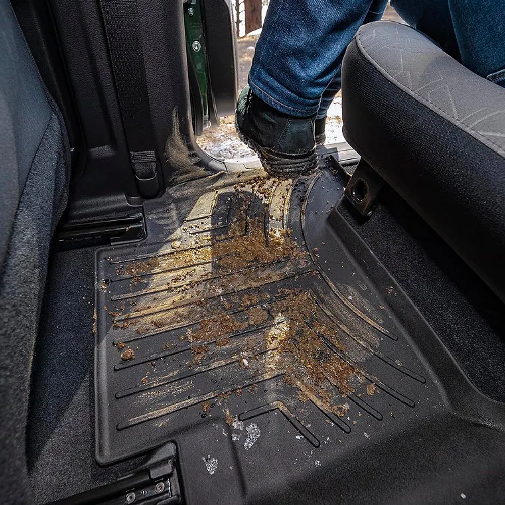 Juego Pisos Interiores calce perfecto Mitsubishi L200 24-25+ 2