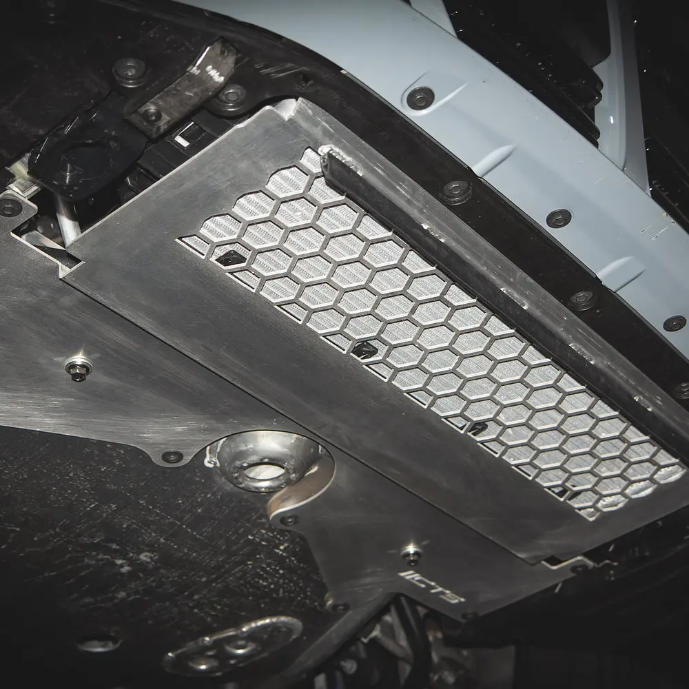 CTS Turbo BMW G87 M2, G80 M3, G82 M4 Skid Plate/Oil cooler guard - IMPORTACION RAPIDA 4