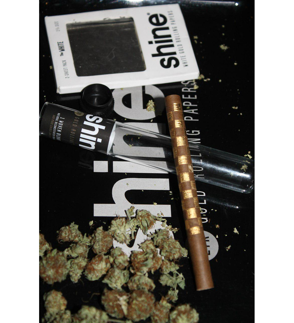 Shine Woven Blunt