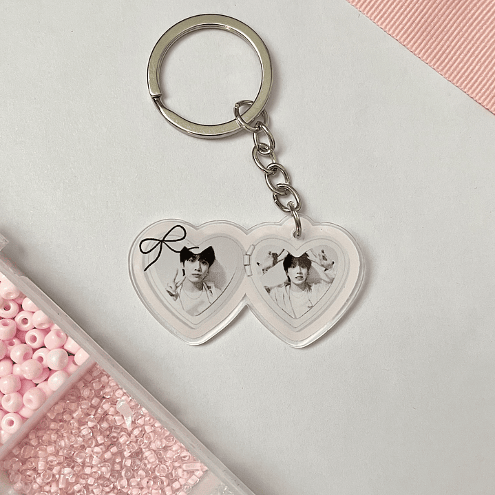 Jungkook BTS  - Llavero acrílico tipo relicario 1