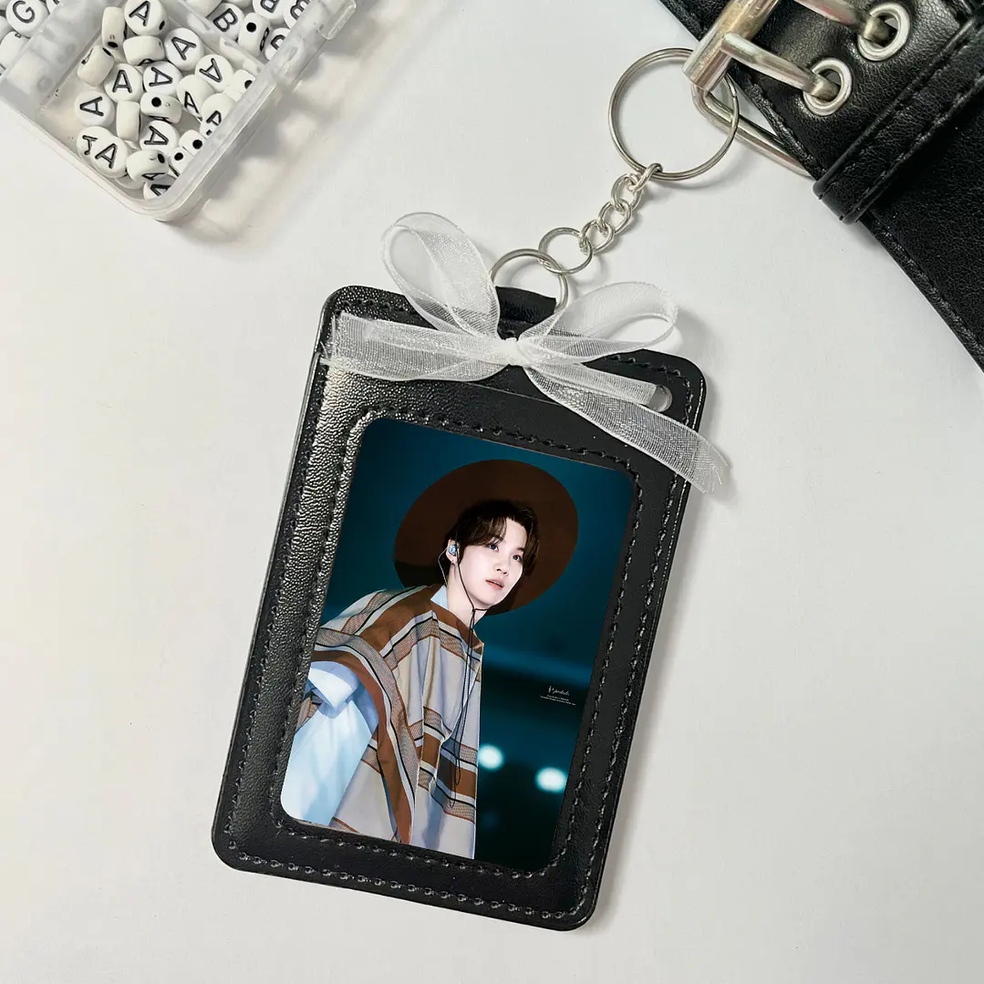 Holder de Cuero Negro - YOONGI BTS HUASO 1